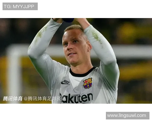 足球明星腰伤事件引发的职业生涯危机与未来发展探讨 足球明星腰伤事件引发的职业生涯危机与未来发展探讨